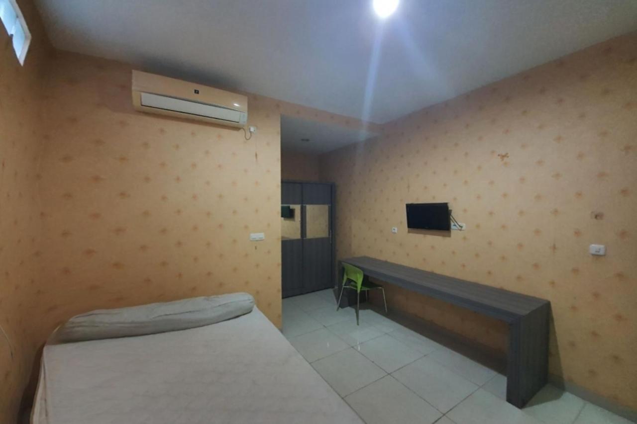 Oyo 93109 Garden Homestay 1 Tpr Surabaja Zewnętrze zdjęcie