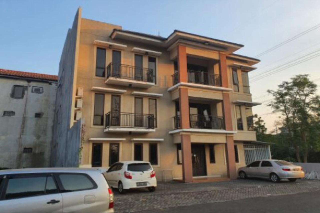 Oyo 93109 Garden Homestay 1 Tpr Surabaja Zewnętrze zdjęcie