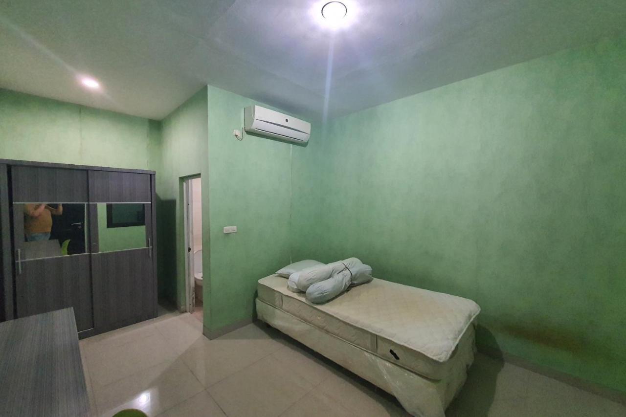 Oyo 93109 Garden Homestay 1 Tpr Surabaja Zewnętrze zdjęcie
