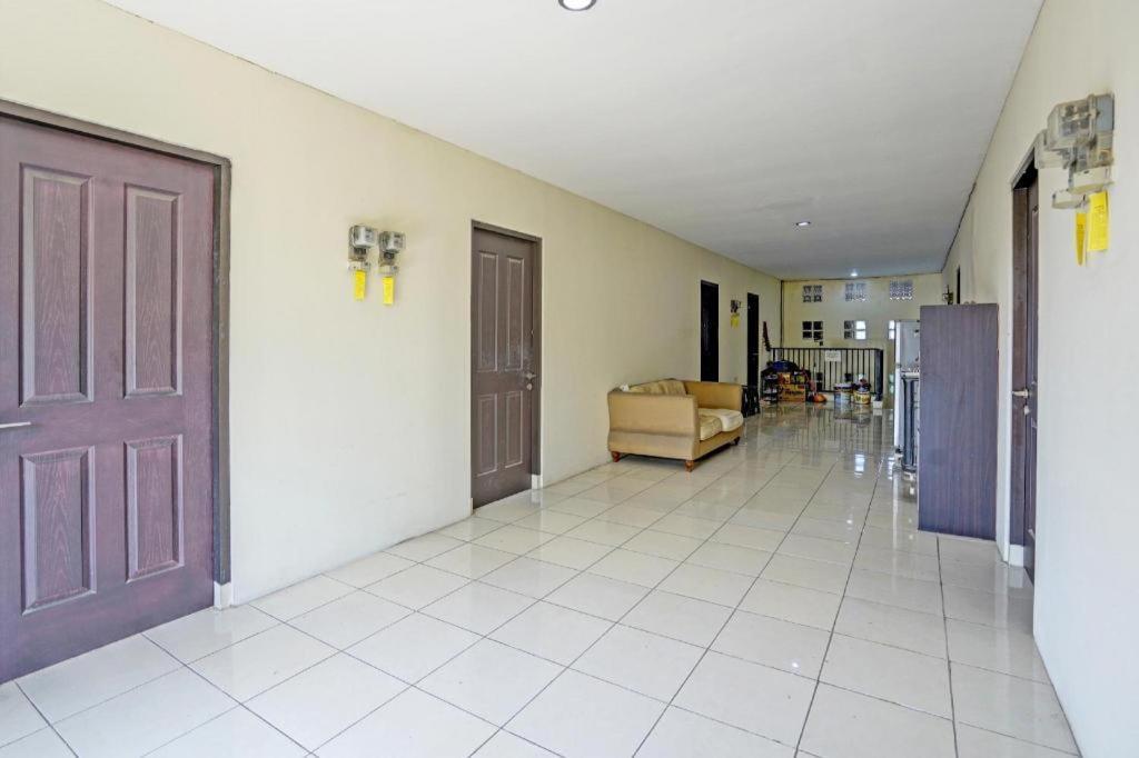 Oyo 93109 Garden Homestay 1 Tpr Surabaja Zewnętrze zdjęcie